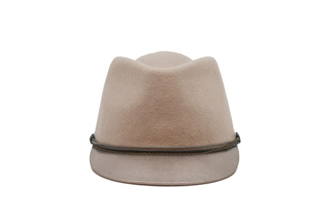 Casquette en feutre et cuir chromé| Ophelie Hats Shop Custom Made Felt Cap Montréal Canada